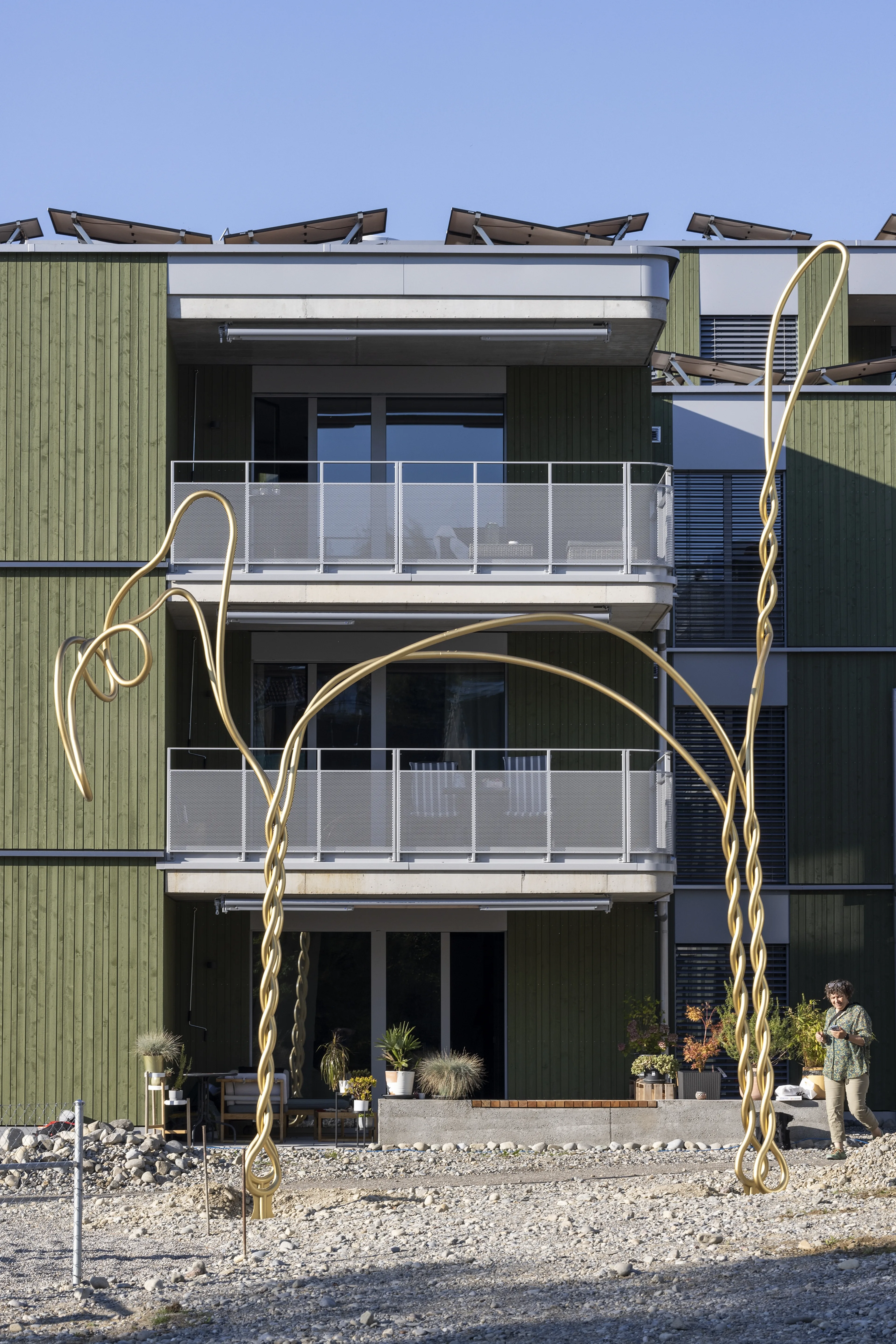 Das Kunstwerk "Müselet" vor einem Wohnhaus an der Waldeggstrasse.