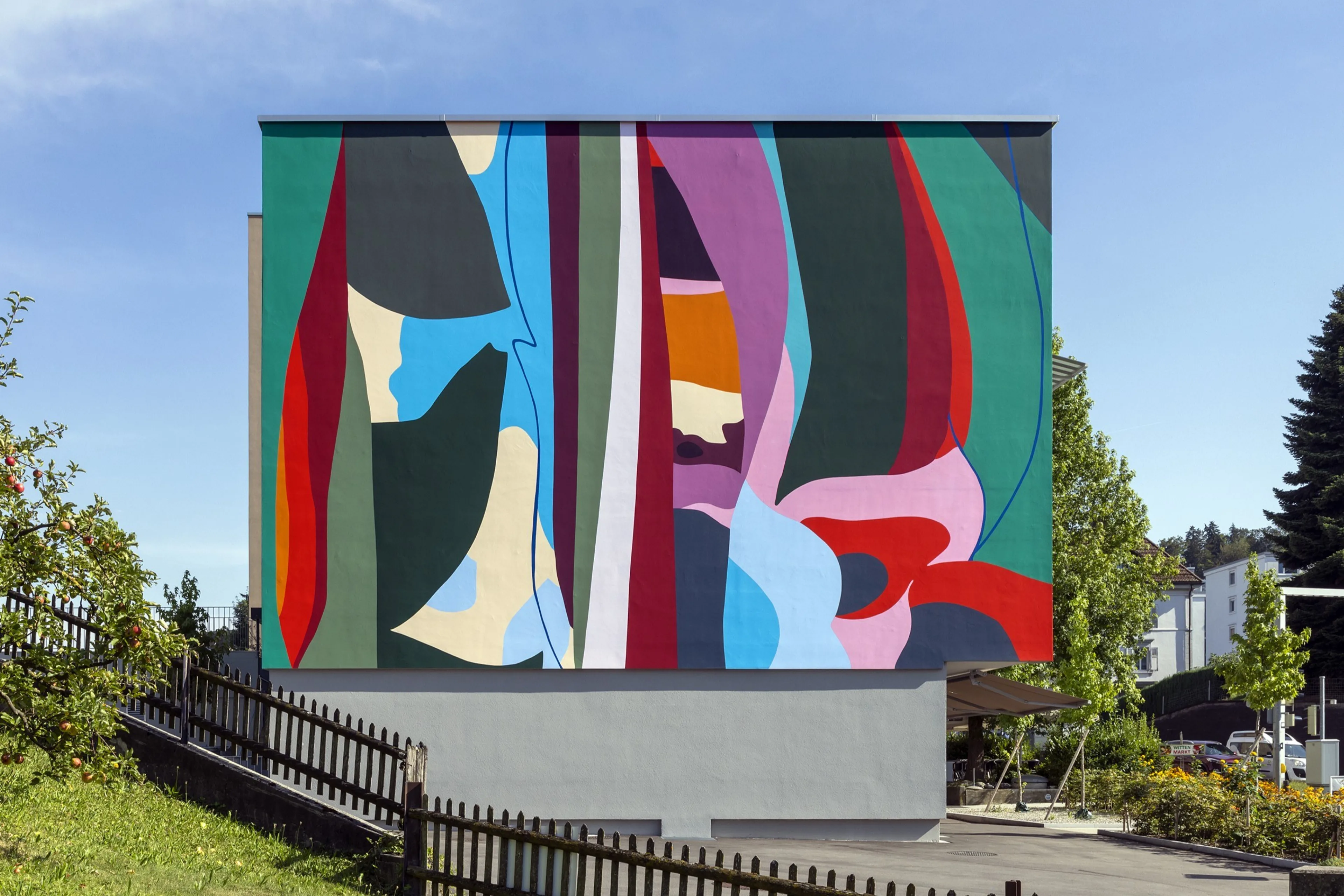 Ansicht des Kunstwerkes an der Arbonerstrasse in Wittenbach